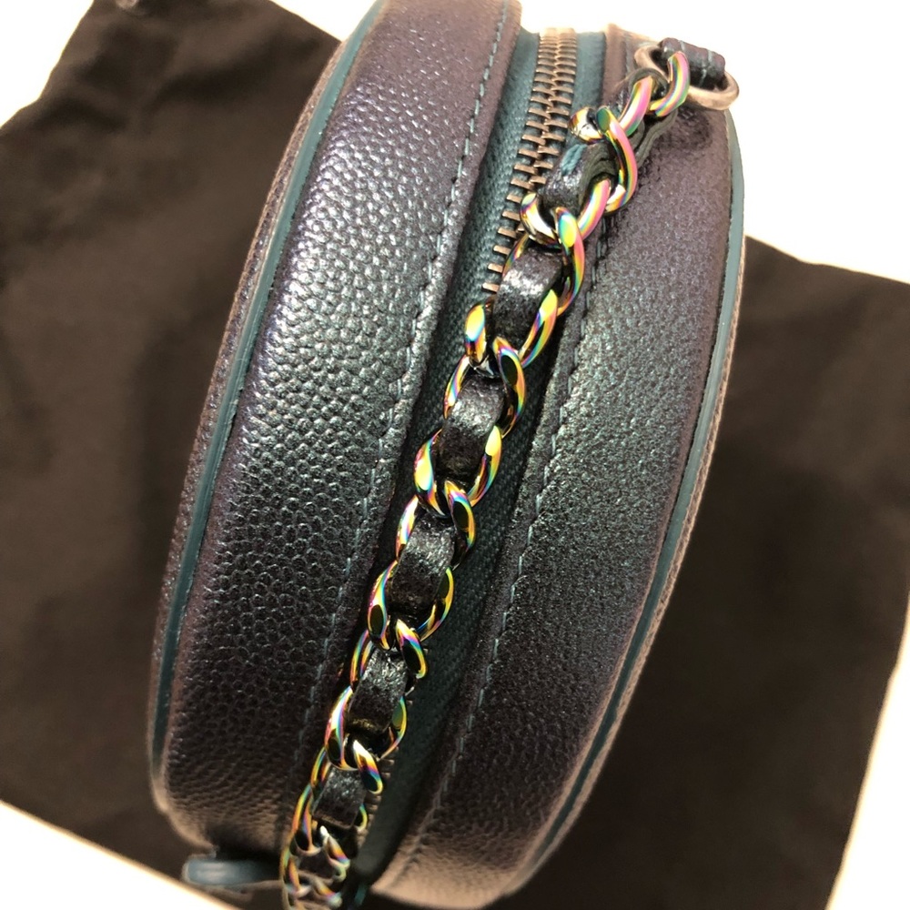 Chanel Clutch with Chain - Picture 2 of 3